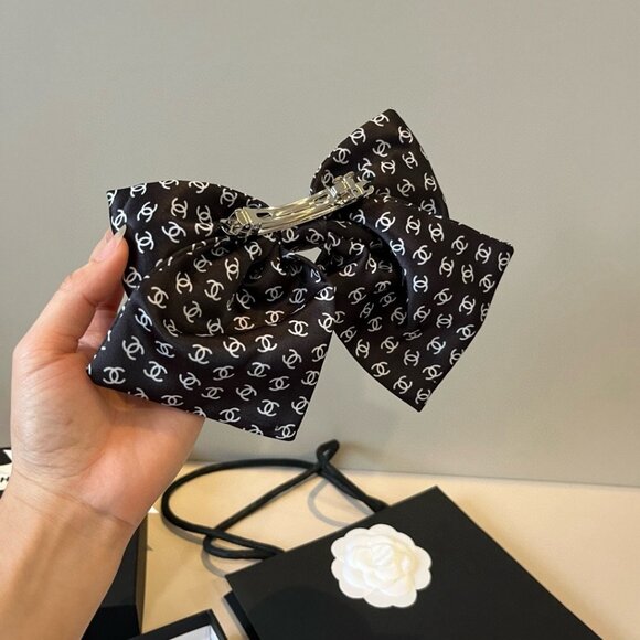 Chanel hairpin - Picture 4 of 6